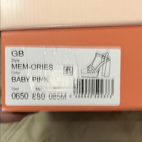 NWB GB Pink Chunky Heels - Picture 6 of 8